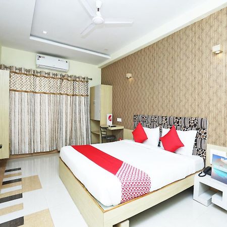 Oyo 16472 Hotel Shree Balram International Raipur  Bagian luar foto