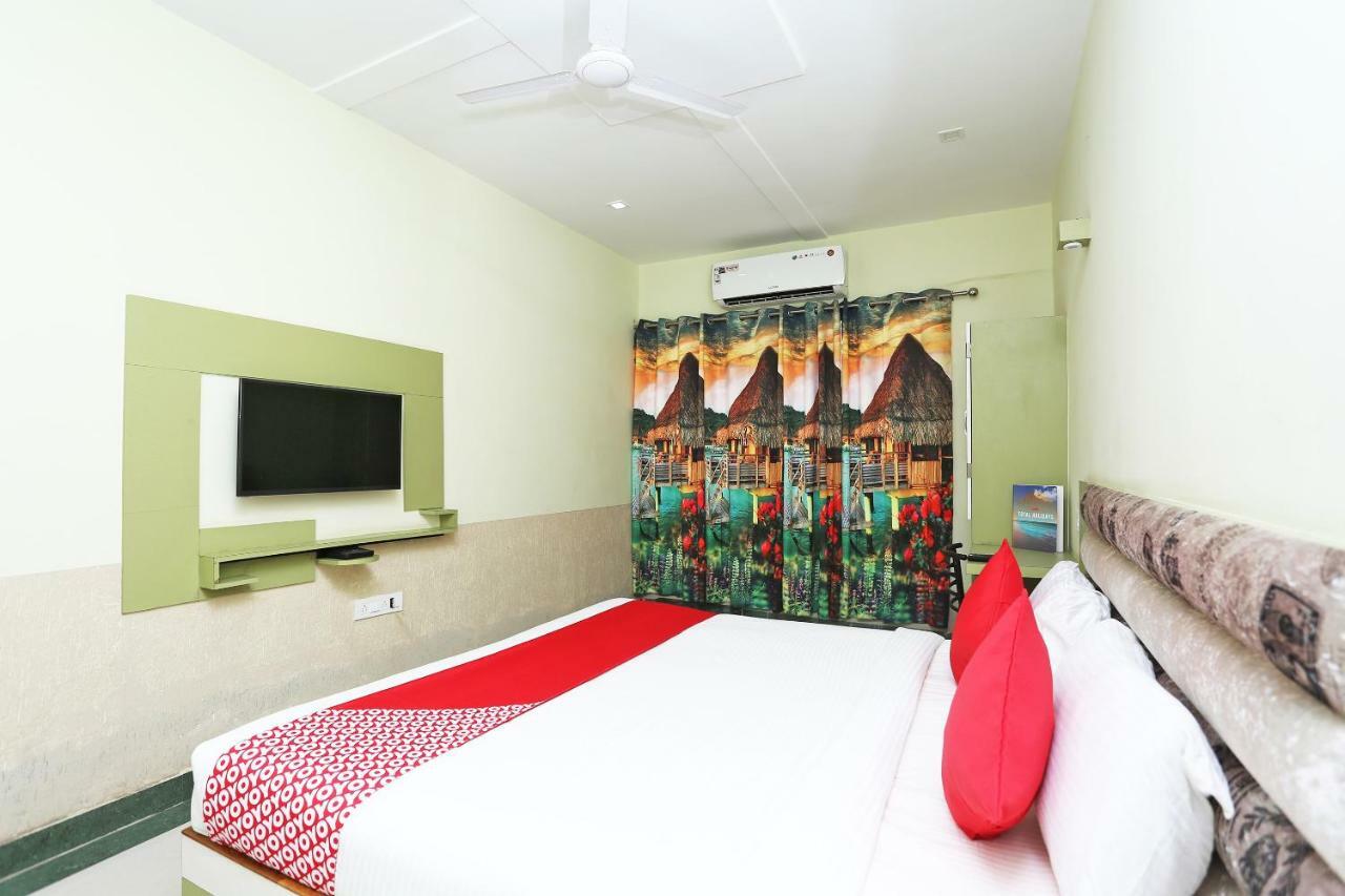 Oyo 16472 Hotel Shree Balram International Raipur  Bagian luar foto